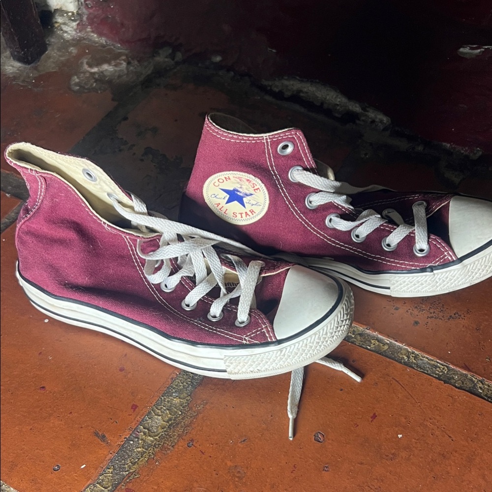 Converse Maroon Sneakers